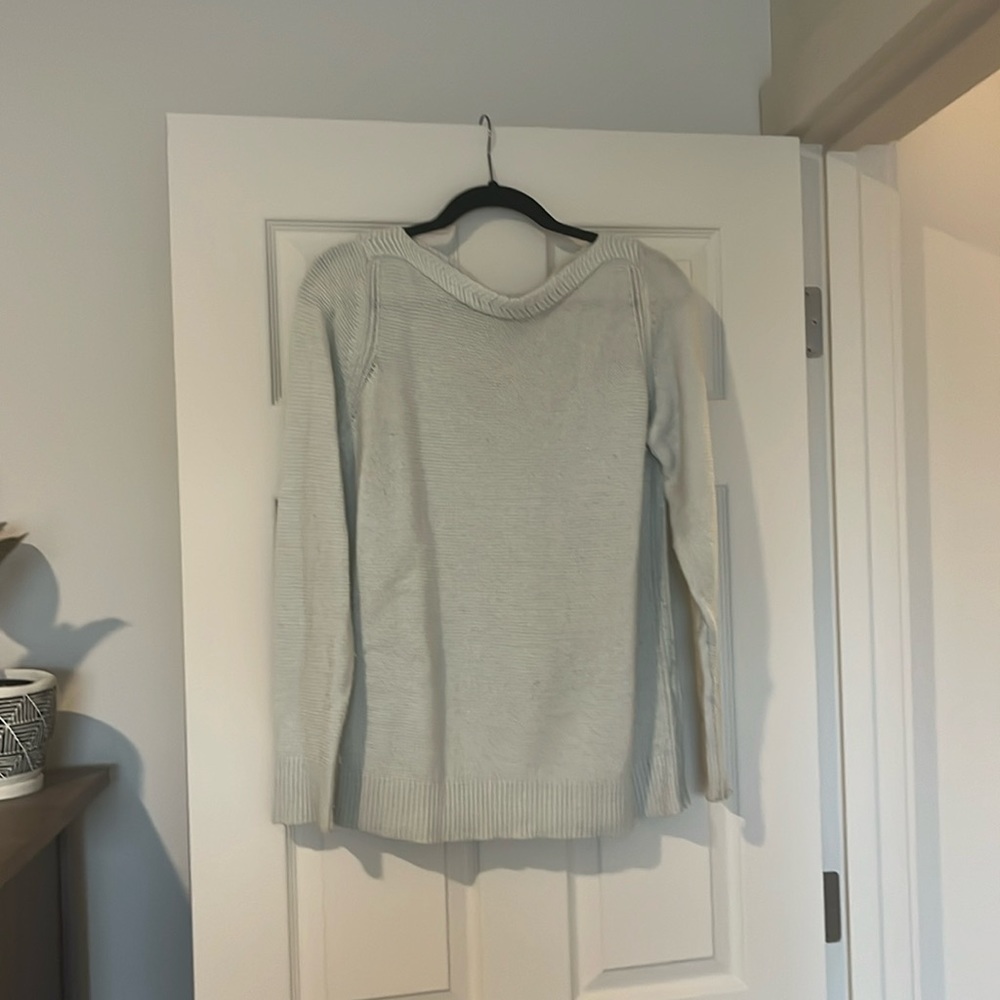 Banana Republic light green sweater. Medium size. Worn three times, but is good.